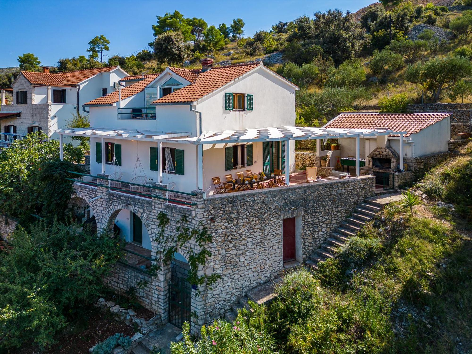 Vila Tudor Bobovisca Exterior photo